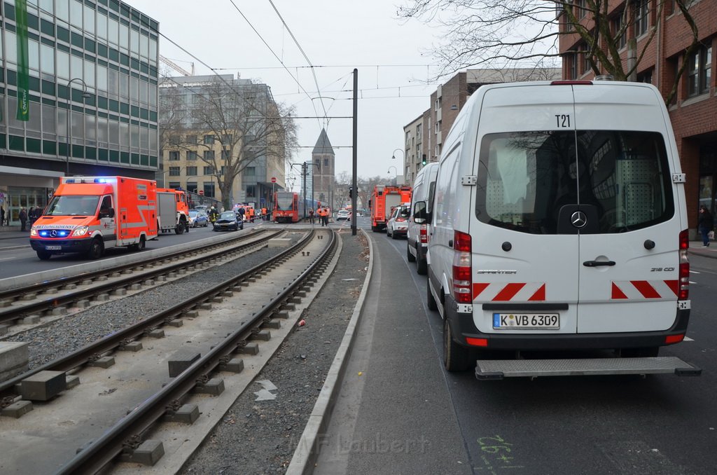 VU PKW Strab Koeln Mitte Pipinenstr Hohestr P101.JPG - Miklos Laubert